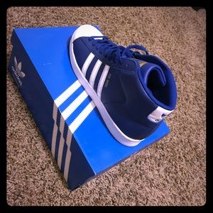 Brand new still in box size 9 1/2.